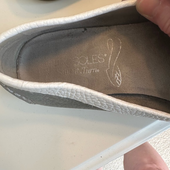 AEROSOLES loafers in mint green, white & gray loafers size 7 - Picture 2 of 4
